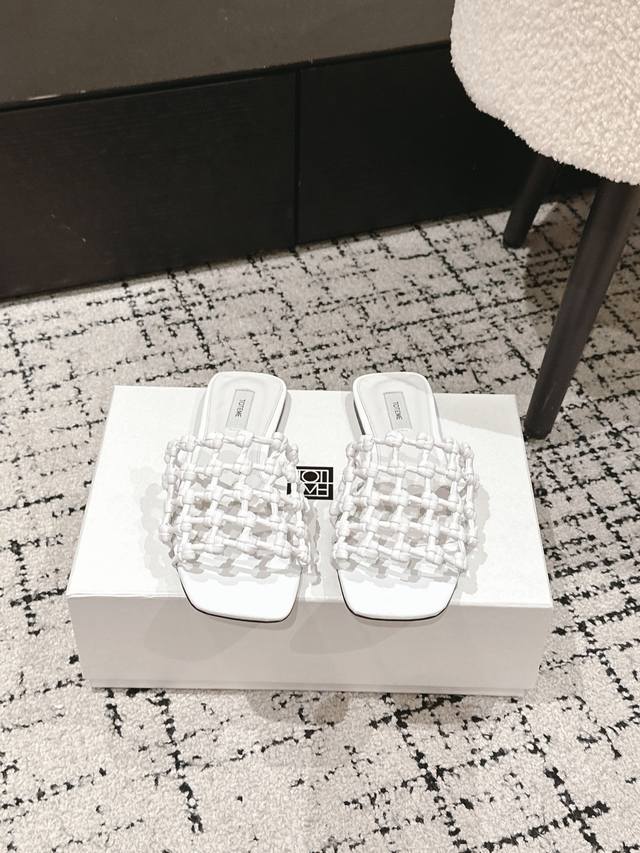 Prada woven bucket bag summer, summer is coming soon, I recommend this sunny str