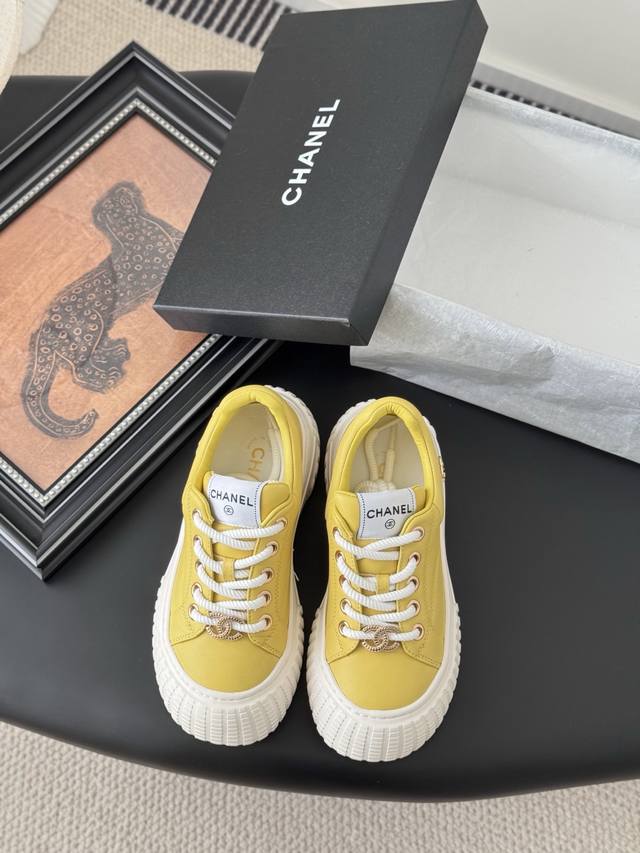 Original sheepskin with box Size: 20*20Cm Chanel Mini 22Bag The smaller version