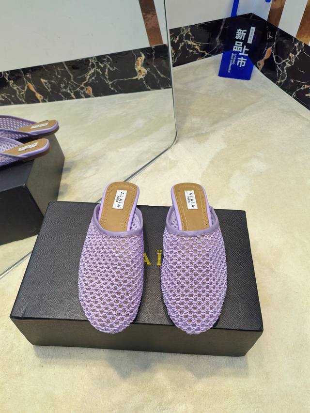 with gift box. Gucci Ophidia underarm bag The more you use it, the better it loo