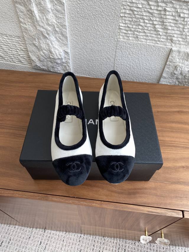 New Dexun shoes Fabric is thin and clear, different from the market. Thick fabri