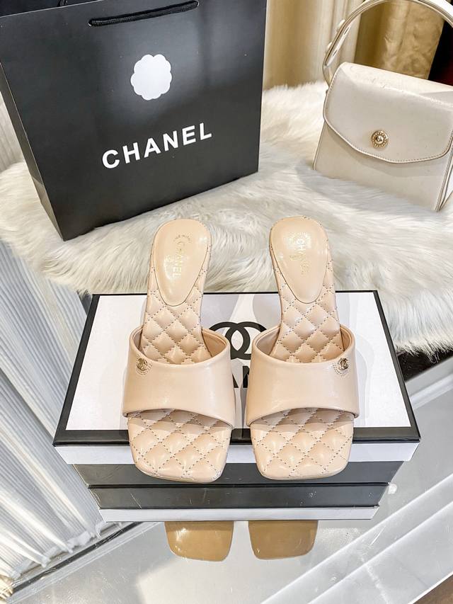 Price: Hermes slippers, made of imported palm-grain cowhide, with sheepskin lini