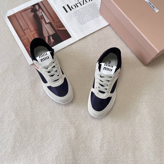 Price: Hermes slippers, made of imported palm-grain cowhide, with sheepskin lini