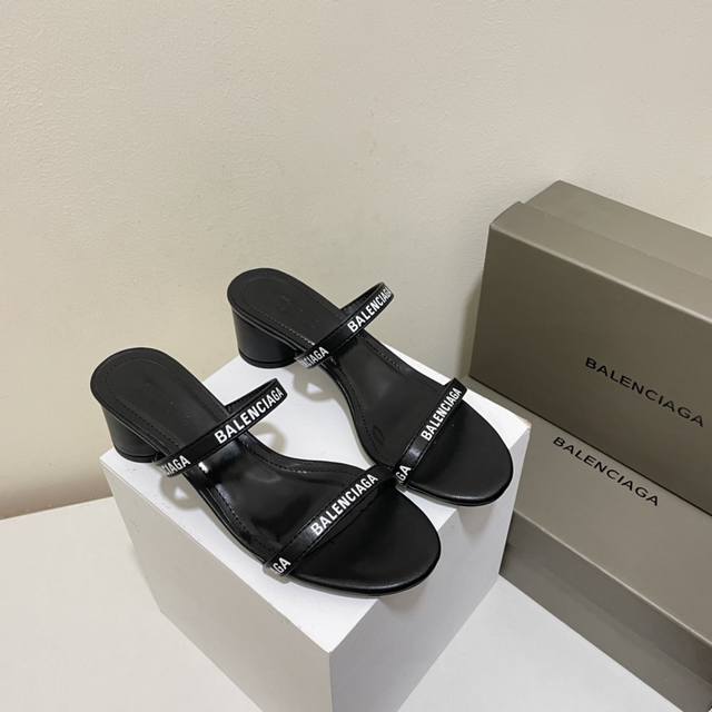 Instant Price: Rick Owens fashionable casual sneakers with correct letters on th