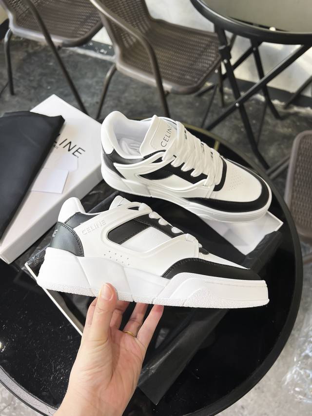 Instant Price: Rick Owens fashionable casual sneakers with correct letters on th