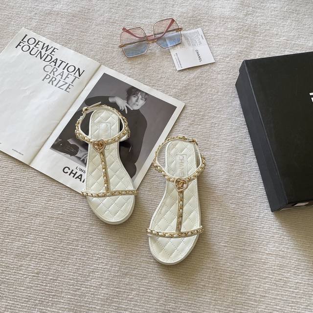 Price: Gucci's modern design aesthetic explores a unique path of craftsmanship,
