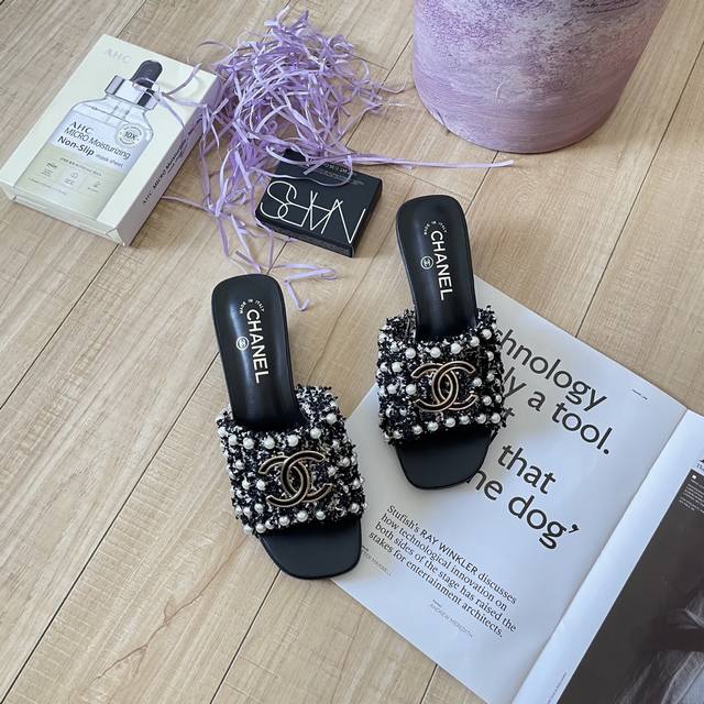 with box Size: 20*17Cm 2025 new product launch, the most practical small bag Her