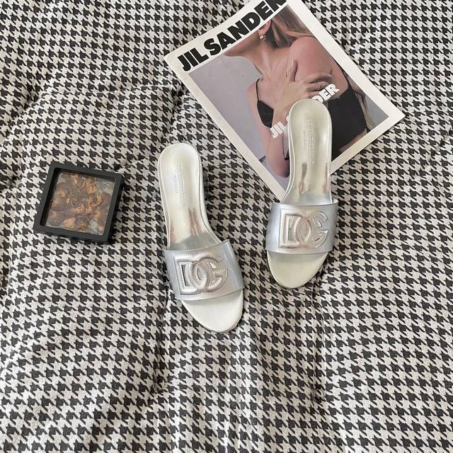 6-color flat crocodile pattern airplane box Yves Saint Laurent Yslsunset sunset