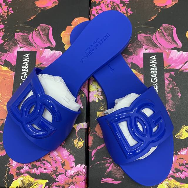 Instant Price: Pujia 25 glossy version. 35-42 size genuine leather base plus 40