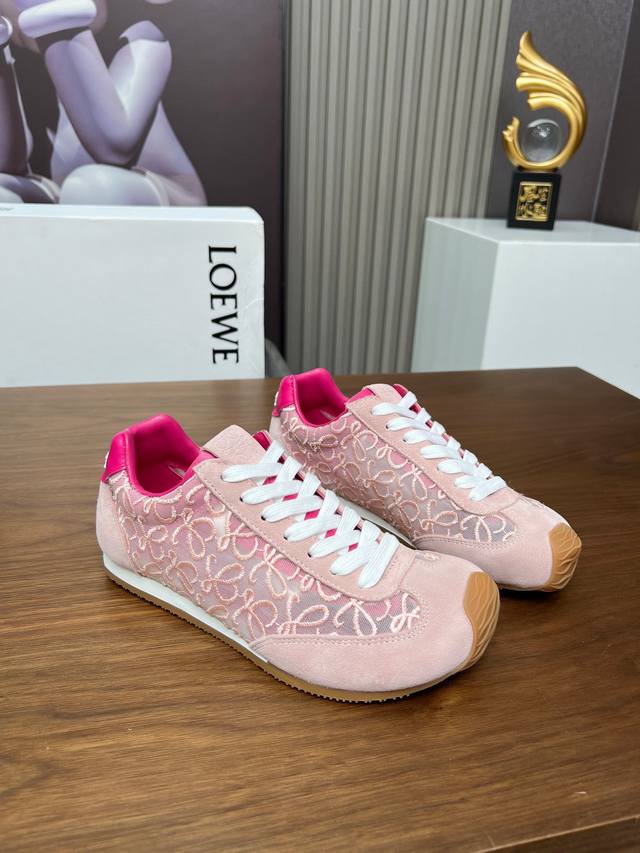 Price: Prada thick-soled woven style. New overlocking process. Sizes 5-41.