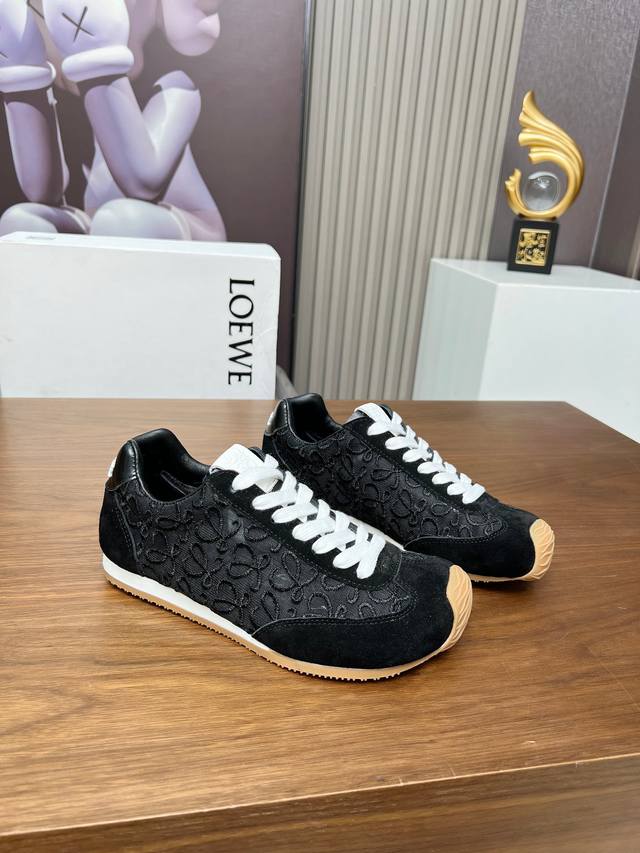Price: Top version Miumiu 2025 Spring and Summer new diamond-studded flip flops