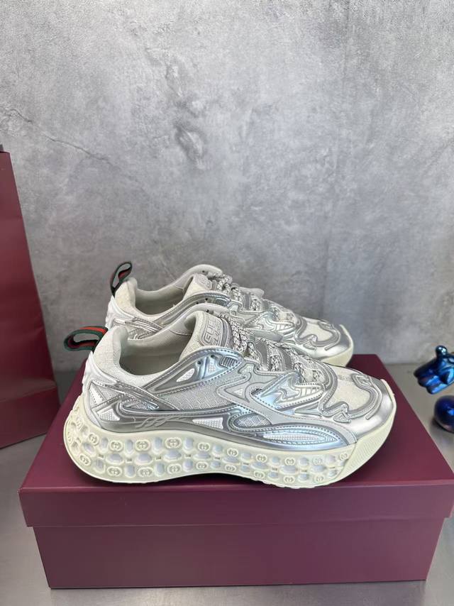 Factory price P Gucci's top version, the latest catwalk model 2025 Spring and Su