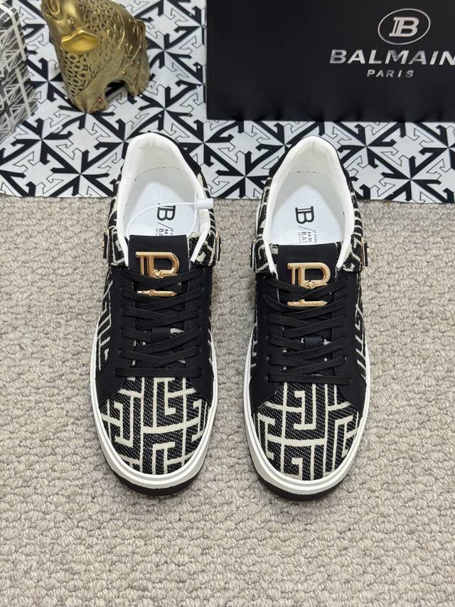 Balmain new men's sports casual shoes, fashionable and trendy, imported cowhide