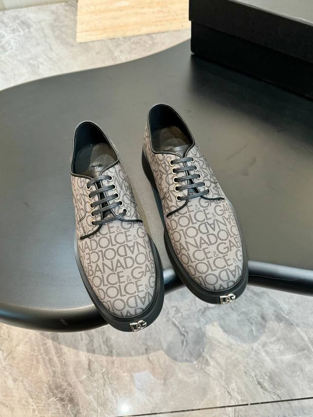D&*G Top craftwork Fashion catwalk loafers Size: 39-44, 5-10 : Simultaneous sale