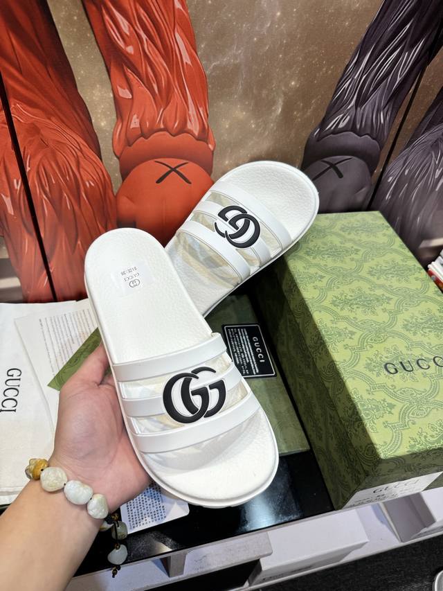 Price: Gucci couple slippers, upper material Eva technology, embossed brand logo