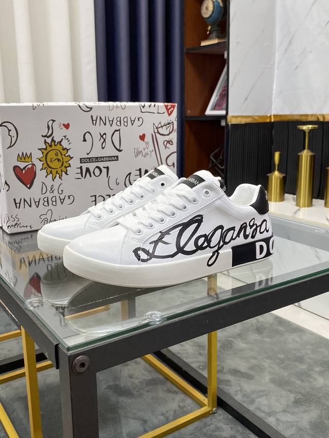 Product brand: Dolce&Gabbana Standard size: 38-44 45 Customized Product material