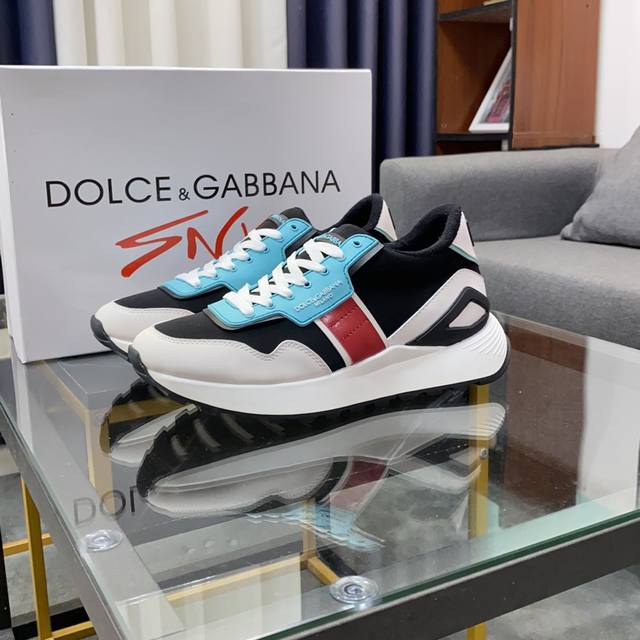 Product brand: Dolce&Gabbana Regular size: 38-44, 45 custom made Product materia