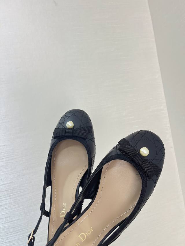 The Dior Ballet slingback pump is a new product from the Cruise 2025 ready-to-we
