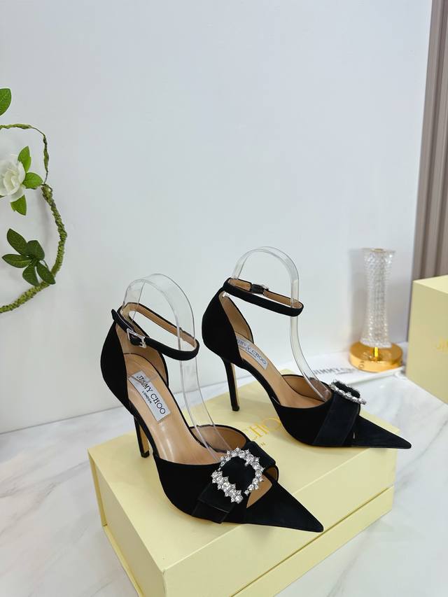 Factory Jimmy Choo is a very comprehensive and distinguished fashion lifestyle b