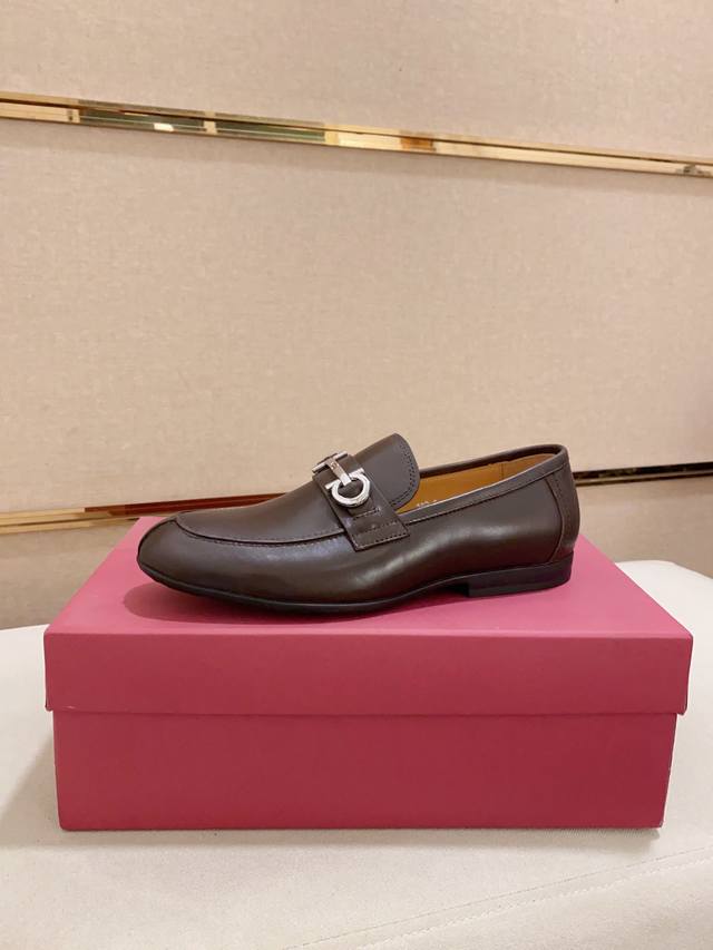 Factory P price high-end quality Ferragamo new official website men's slip-on sh