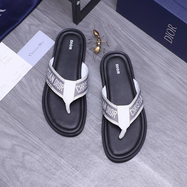 Product brand: Dior slippers Standard size: 38-45 Product material: Selected pri