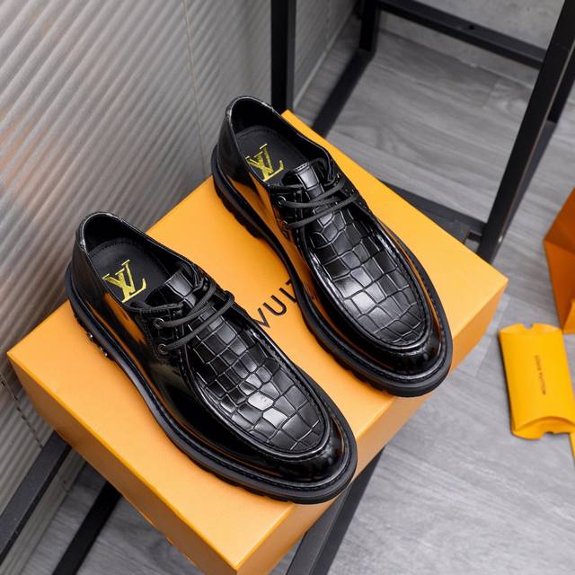 Product trademark: Louis Vuitton formal shoes Standard size: 38-44 Product mater