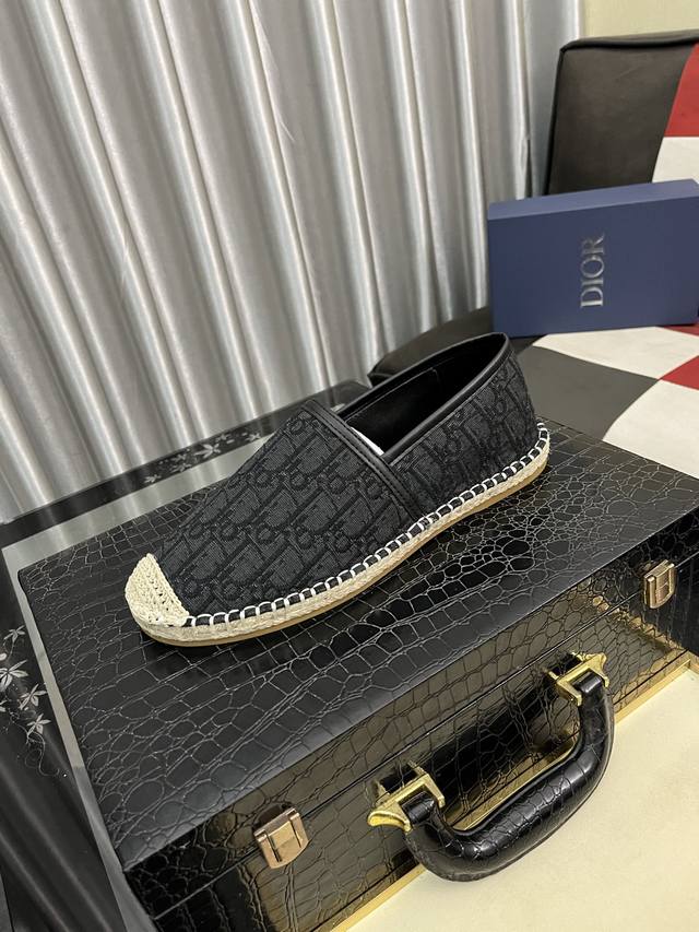 Factory Price: Dior's early spring new hot-selling fisherman shoes are simple, s