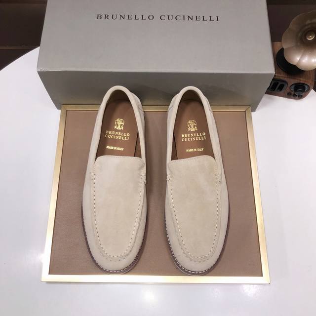Factory P batch of new Brunello Cucinelli men's casual slip-on loafers are on sa