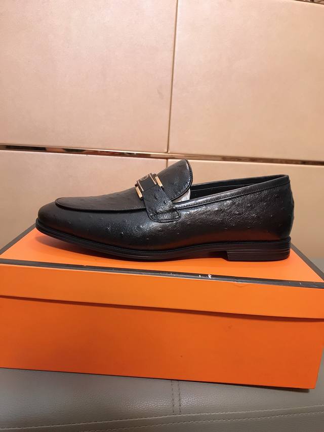 Factory price Gucci men's new casual hot-selling leather shoes, upper: made of c