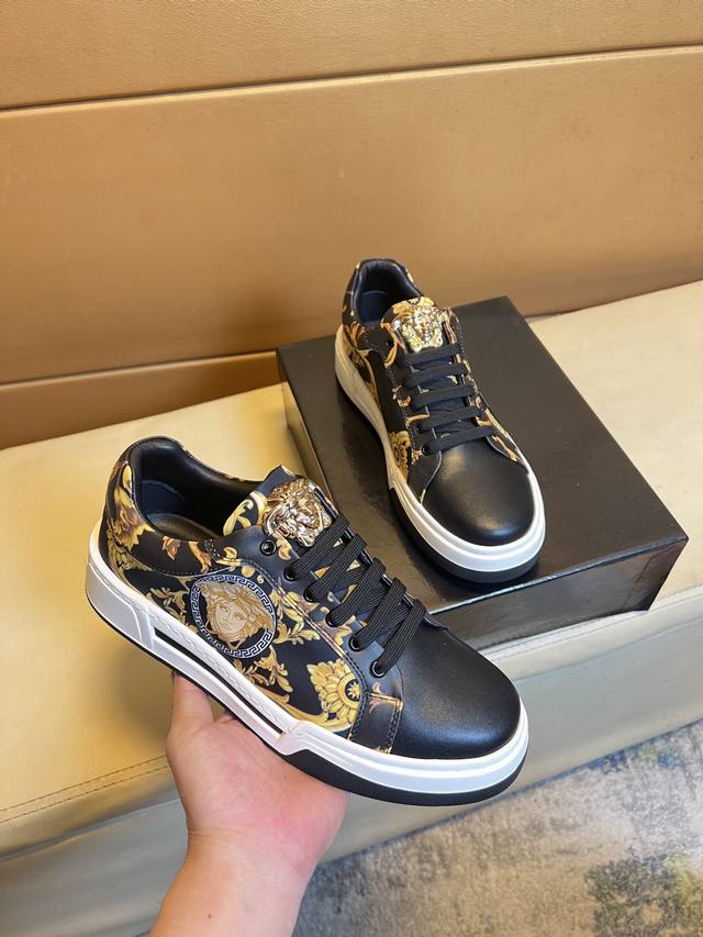 P Versace original quality. ~ Unique modern style sports shoes. A must-have for