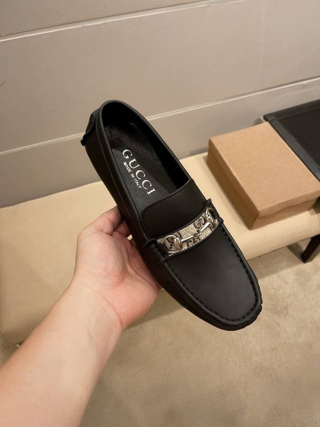Real Price Gucci Official New Style, the hottest style among Italian supermodels