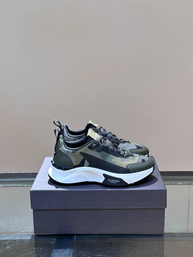 Valentin* Men's casual sports shoes, made of multiple materials, ultra-light spo