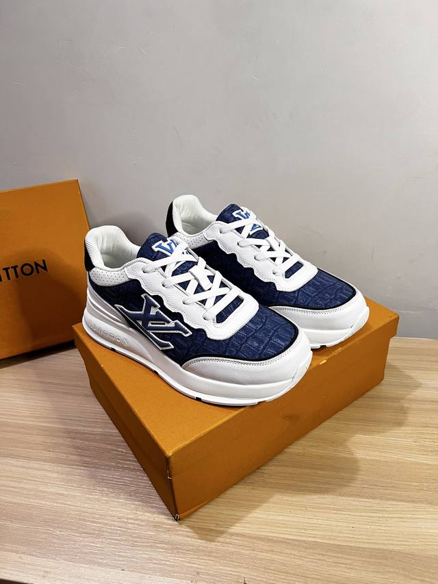 Factory P price Lv men's classic casual sports shoes, this sports shoe is made o