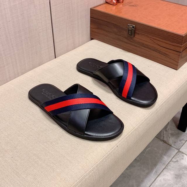 Slippers: New: Factory price Gucci* series slippers, top purchasing agent for me