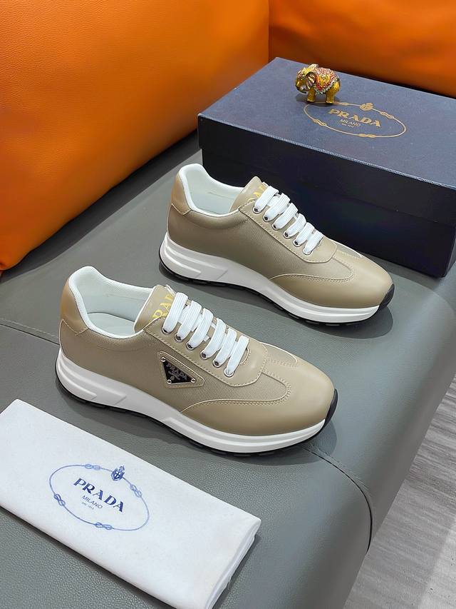 Factory Price Men's Men's Sports Shoes Original Product Name: Prada Regular Size