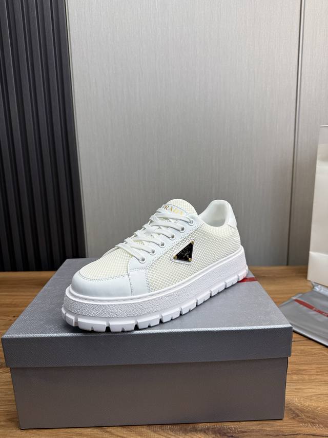 Factory P price Prada men's shoes counter hot sale, official website synchroniza