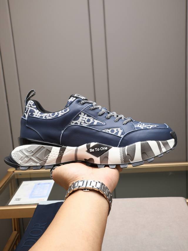 P Versace casual sports shoes, breathable and comfortable, easy to walk, a versa