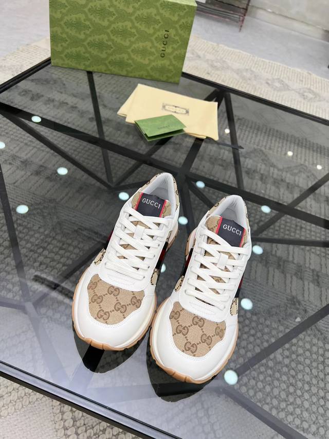 New Men's Shoes Gucci latest shoes shipped. Original quality fashion trend using
