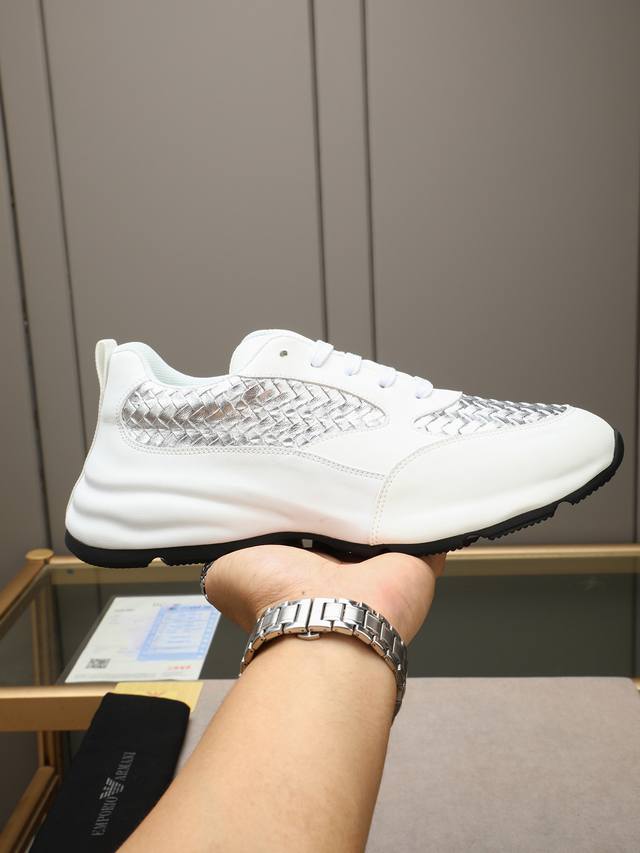 P Armani's new sports shoes are the most comfortable shoes, no one else, they ar