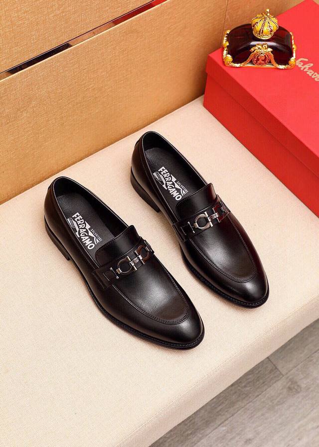Product trademark: Ferragamo Salvatore Ferragamo casual leather shoes Regular si