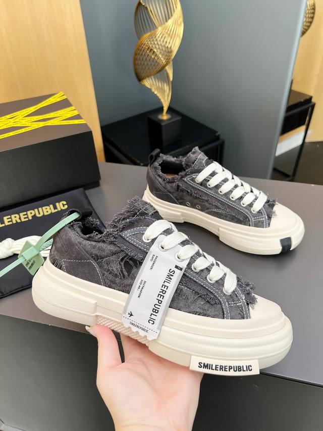 Real price light shoes Tan Jianci opens his mouth to smile Many trendy people, c