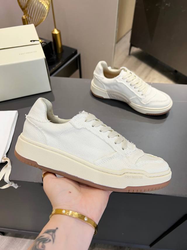 Real price for canvas shoes from Zuxia Industrial brand! Couples' models 35--45