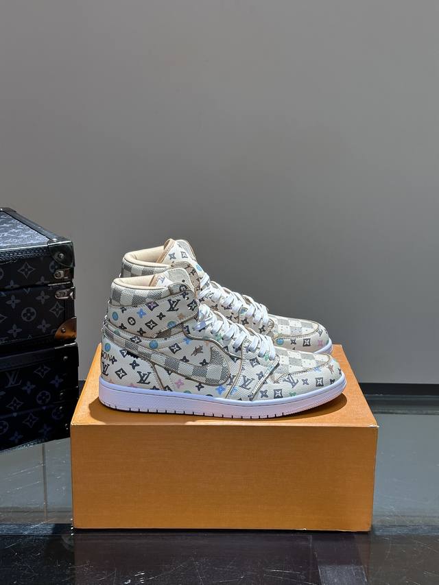 LV* X Nike high-top casual sneakers, made of top-grain leather and original canv