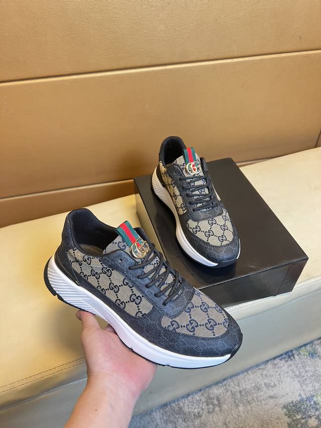 P Gucci unique modern style sports shoes. Casual loafers original leather sheeps