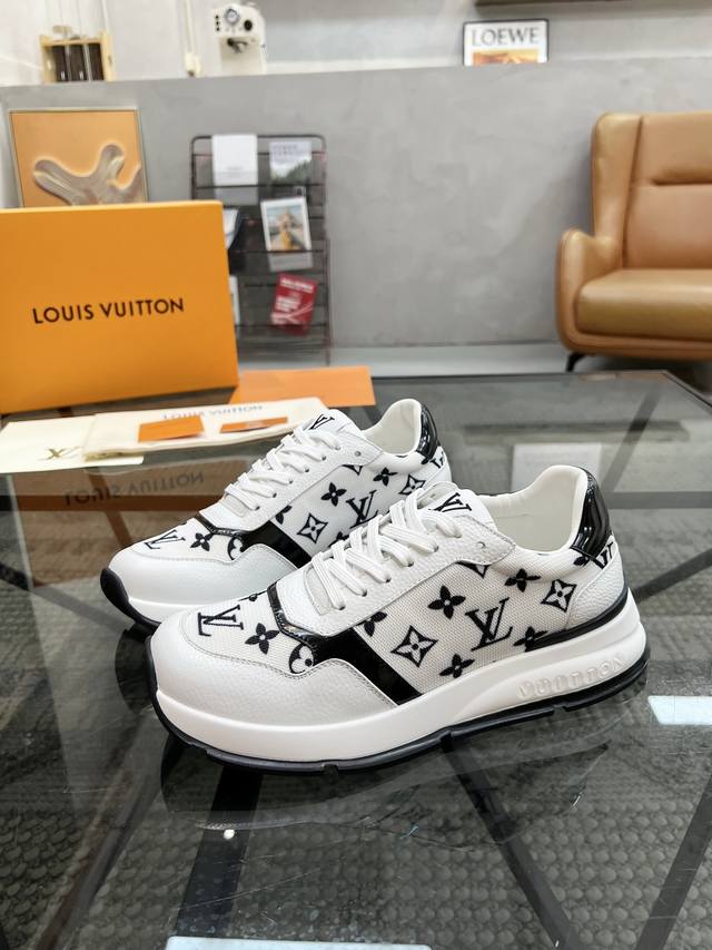 L Top-level street-blasting male sports shoes are coming. The counters are on sa