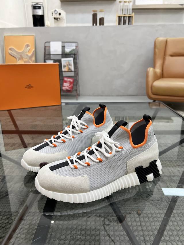 H Top purchasing agent, super popular male god sports shoes, new products are co