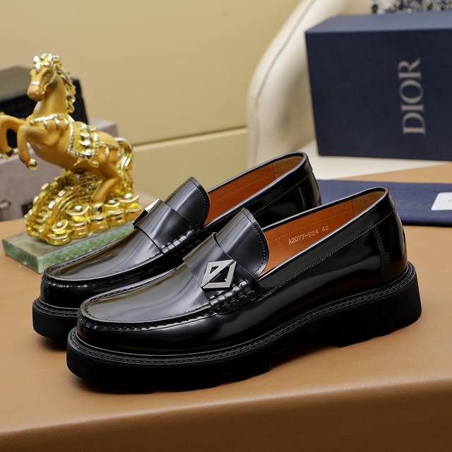 Factory P price Dior Dior Hong Kong counter new leather shoes are on sale on the