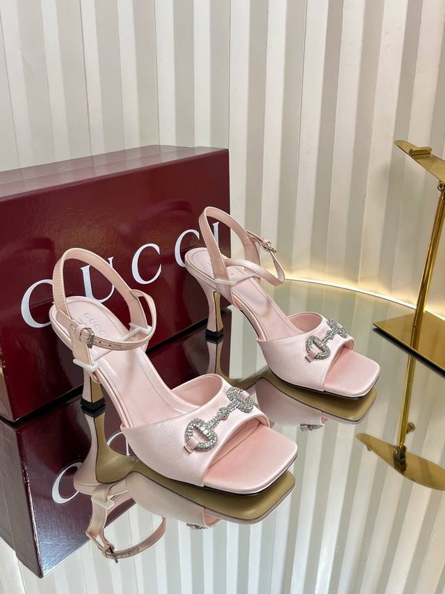 Gucci high-quality sandals in candy color Gg boutique crystal inlaid diamond hor