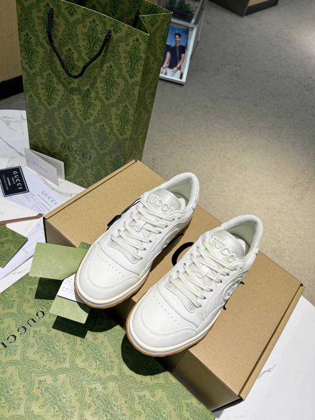 Direct sales women's shoes, women's clothing, new and highest version, cool Gucc