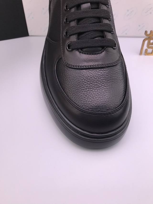 Prad* Fine-grained Nappa cowhide and coarse-grained deerskin high-end casual sho