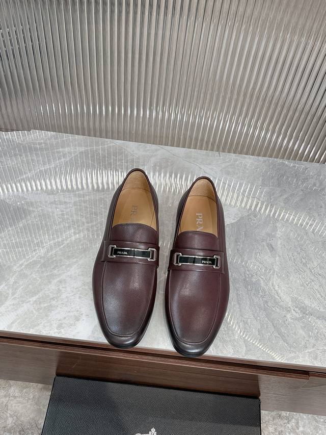Prada high-end men's casual leather shoes, imported fetal cowhide loafers combin